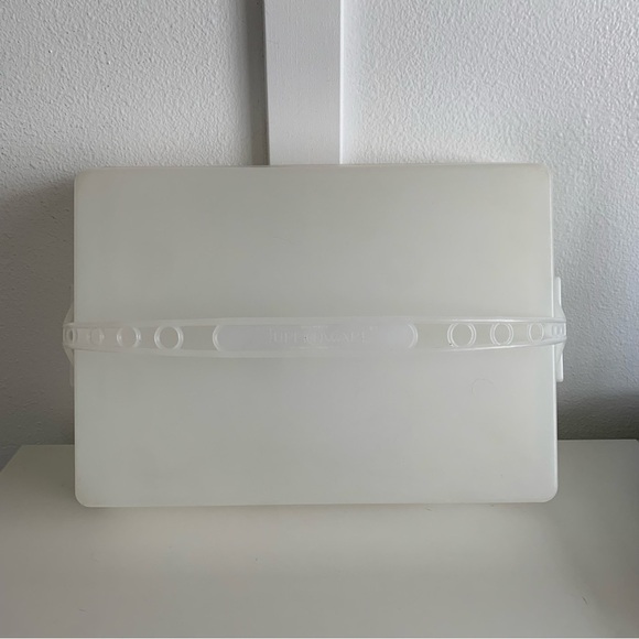 VTG TUPPERWARE Portable Cake Carrier Storage Cupcake w/ Handle Bake Dessert - Picture 3 of 13
